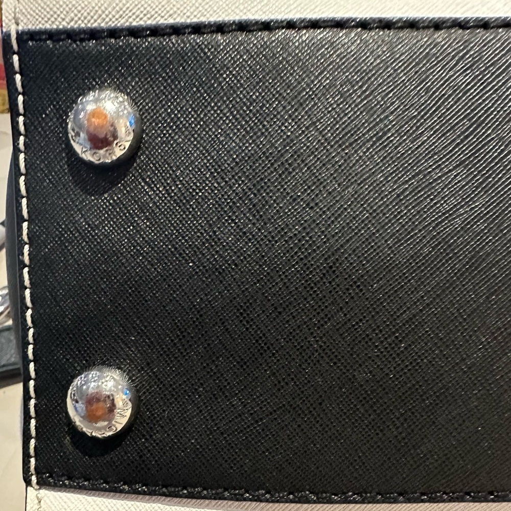 Stylish Black and White Satchel - Picture 7 of 16